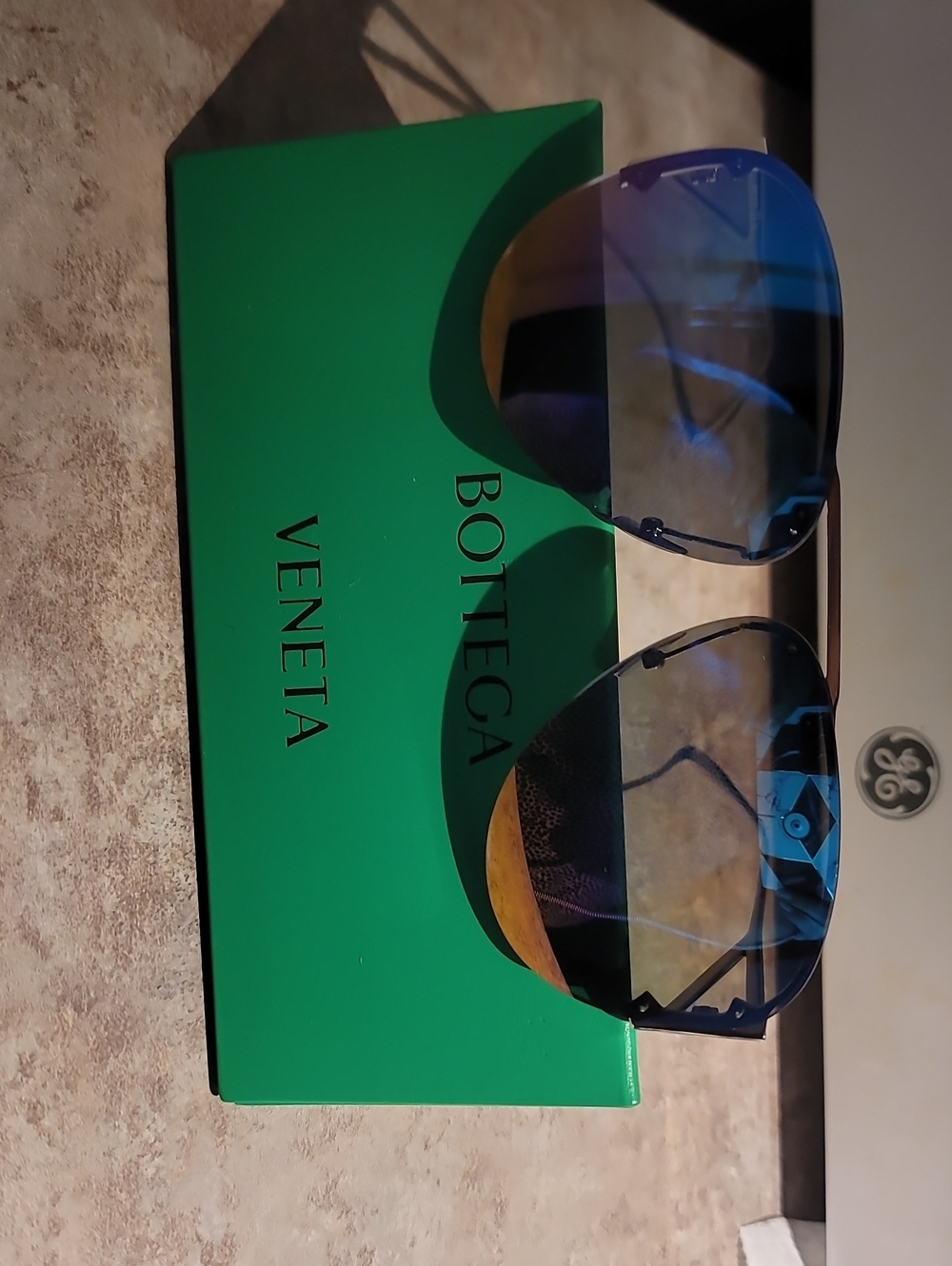 Woman Bottega Veneta, Subglasses Rainbow Mirror, Silver Multicolor.